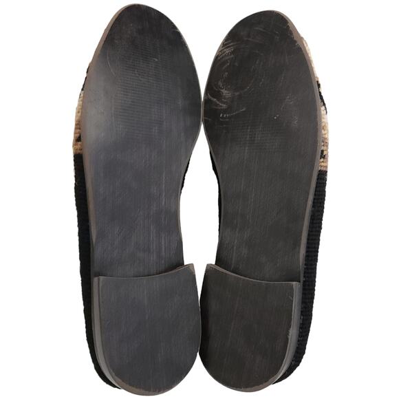 BY PAIGE Big Cat lioness needlepoint classic flats loafers smoking shoes Sz 7.5 - Picture 4 of 7